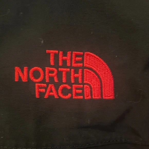 The North Face Men's Bold Red and Black Performance Jacket - Picture 2 of 16